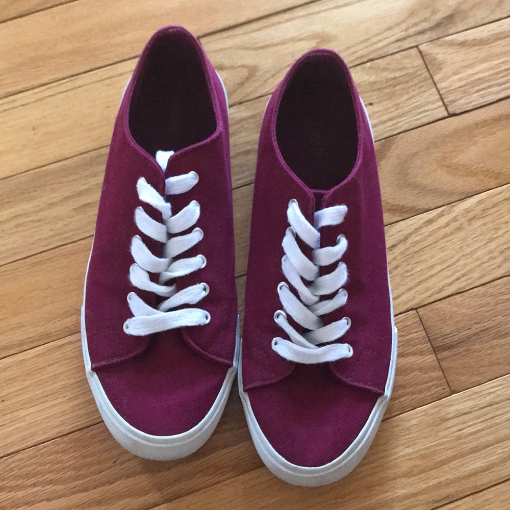 Forever 21 - Maroon canvas platform sneakers